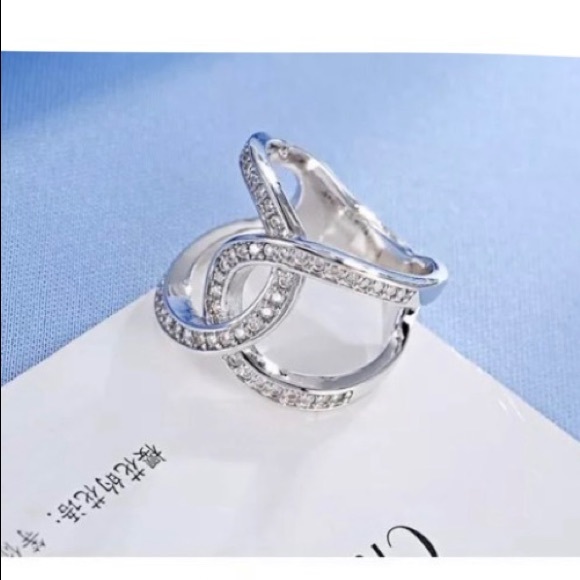 Design Cross Shape Rhinestone Finger Rings S925 - Picture 5 of 6